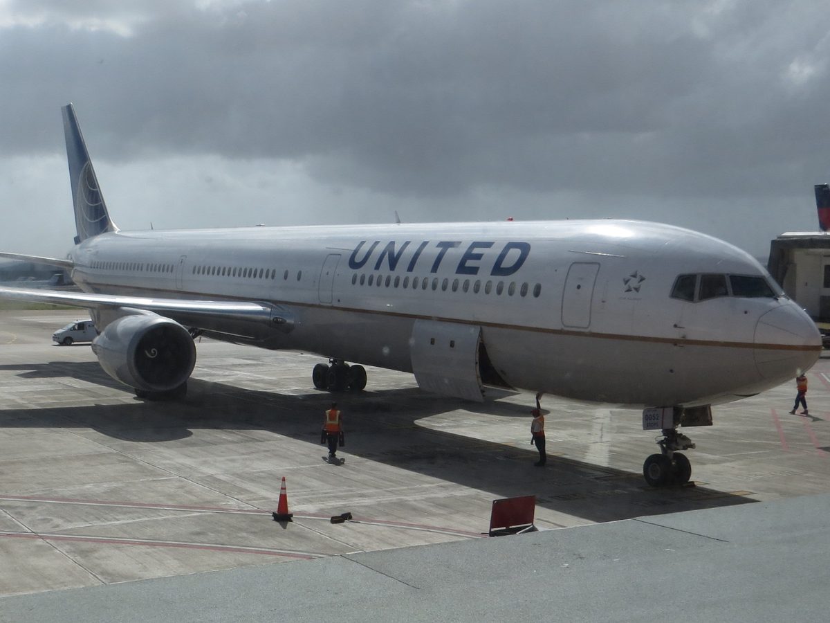 An airliner on the tarmac at Queen Beatrix International Airport (AUA), Aruba's main gateway by air
