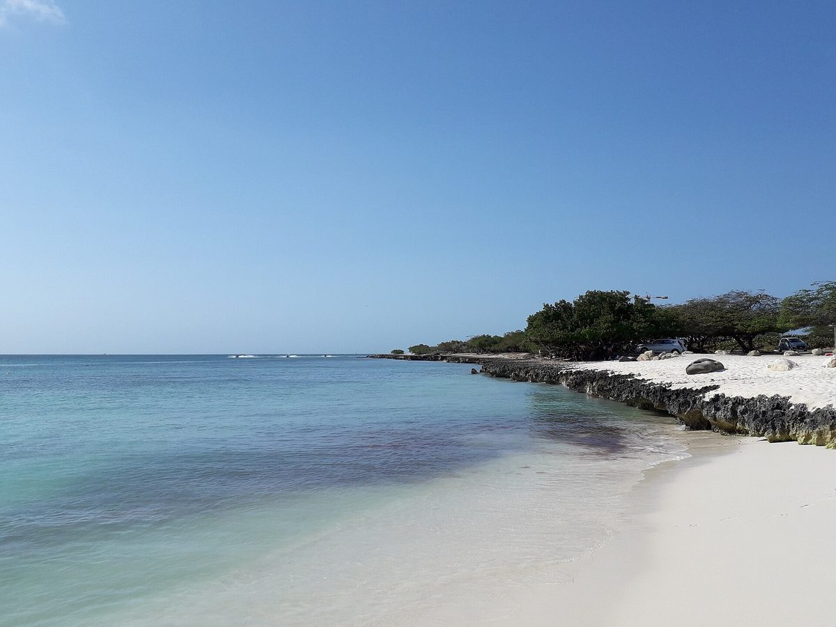 The luxury all inclusive aruba scene centres on the white sand and turquoise water of Eagle Beach